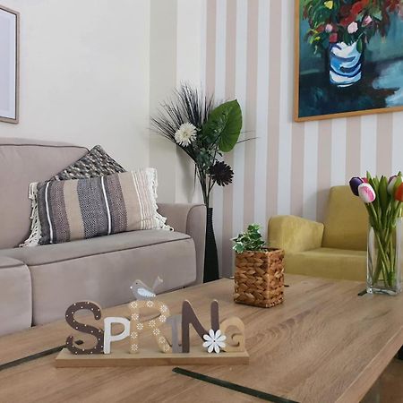 Salvador Rueda Apartment ฟูเอนฮิโรลา ภายนอก รูปภาพ