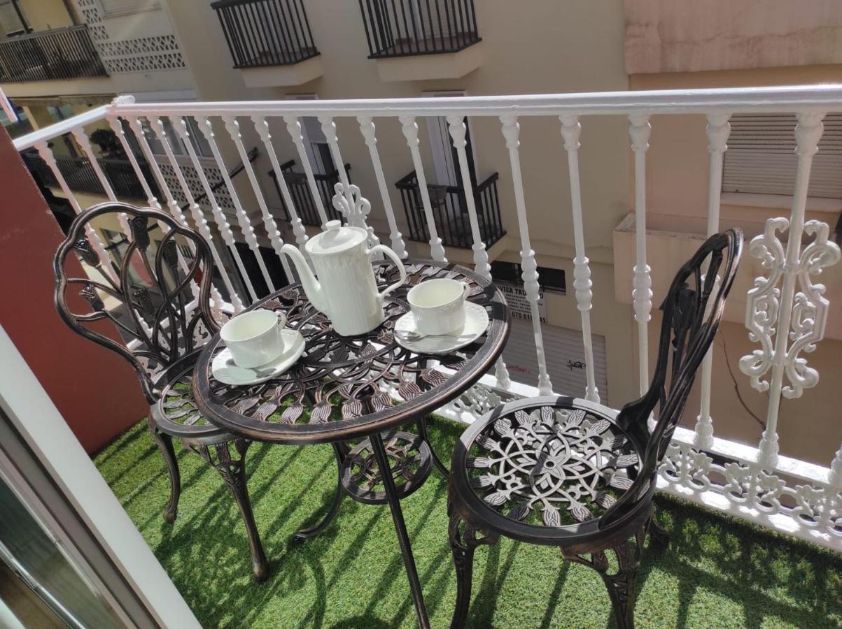 Salvador Rueda Apartment ฟูเอนฮิโรลา ภายนอก รูปภาพ