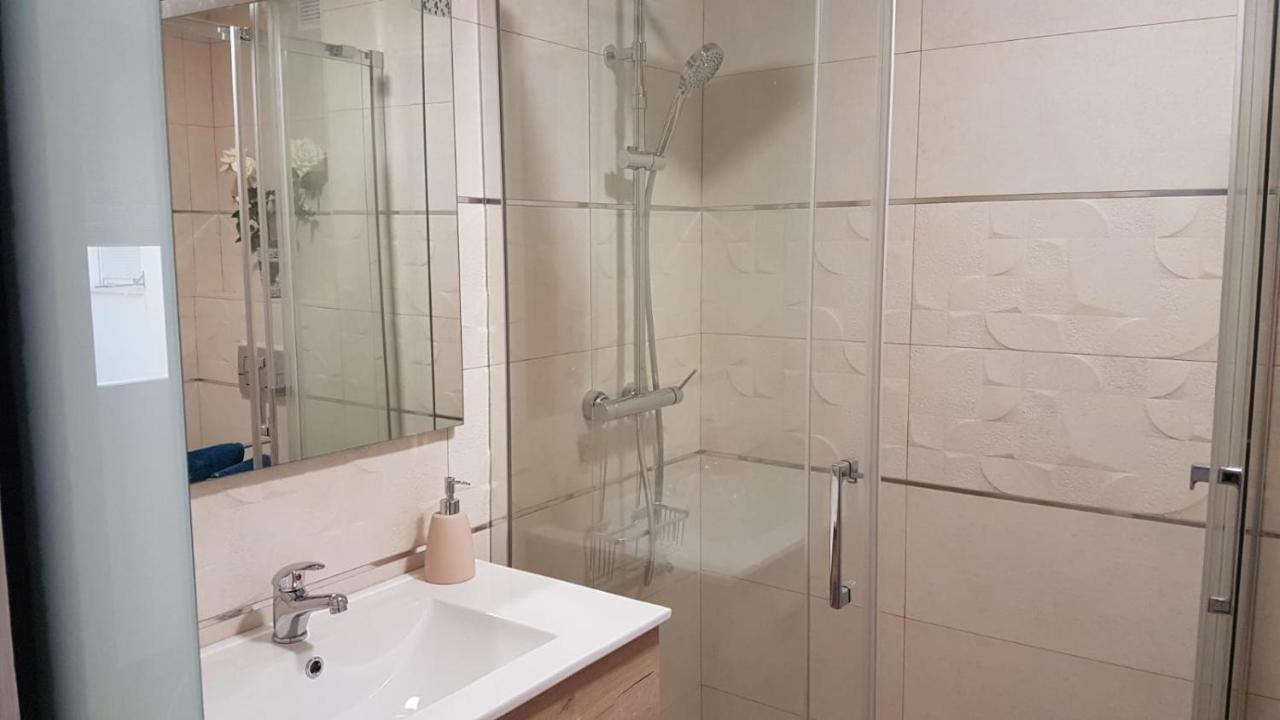 Salvador Rueda Apartment ฟูเอนฮิโรลา ภายนอก รูปภาพ